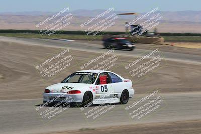 media/Jun-02-2024-CalClub SCCA (Sun) [[05fc656a50]]/Group 5/Race/